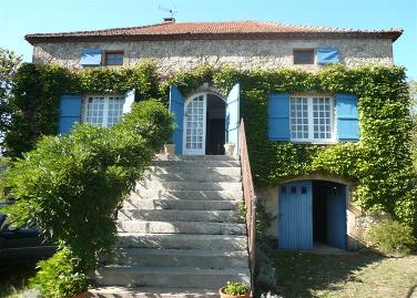 HUIS KOPEN POITOU-CHARENTE | MAKELAAR VIEVAFRANCE HUIS WONING GITE CHAMBRE D'HOTES KASTEEL OF VERKOPEN